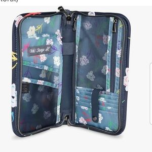 Lug SE Tango RFID travel wallet in Bright Floral NWT
